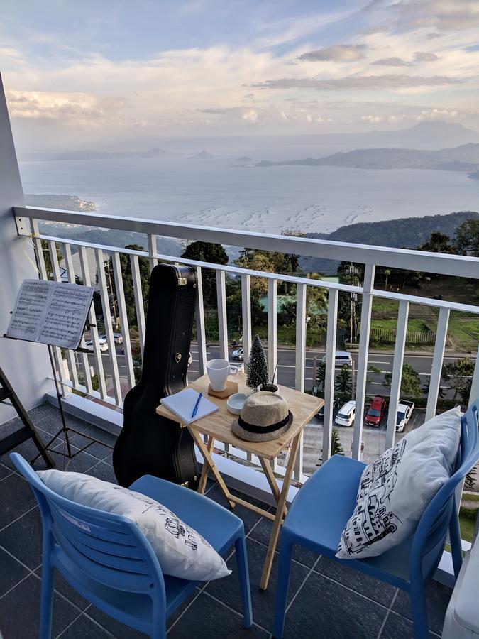 Cozy Family Suite With Stunning View Of Taal Tagaytay City Esterno foto